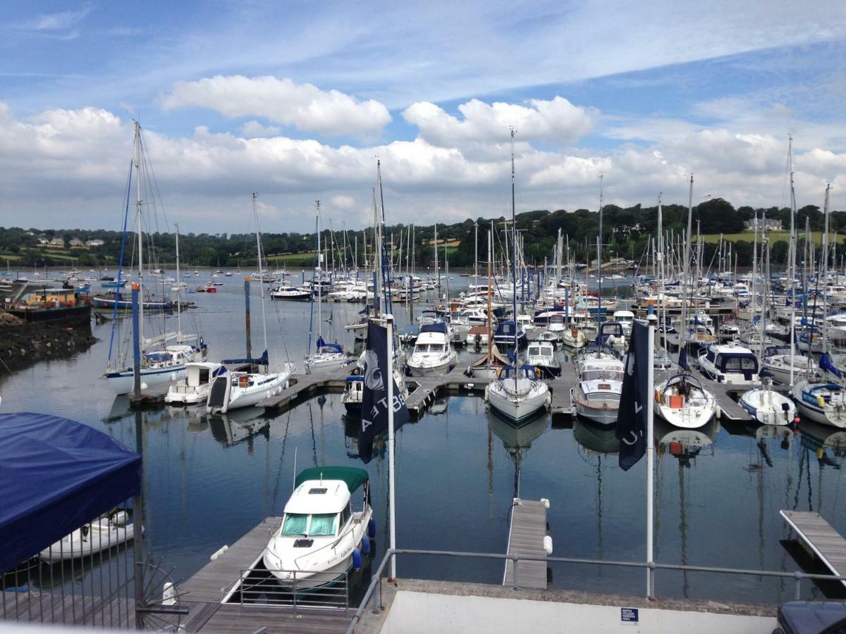 Falmouth Bay Luaran gambar